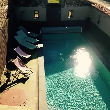 Au Bord De La Piscine Chauffee Et Privee Pour Vous Le Soir ! Aparthotel Cholet