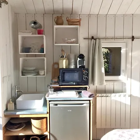 Au Bord De La Piscine Chauffee Et Privee Pour Vous Le Soir !